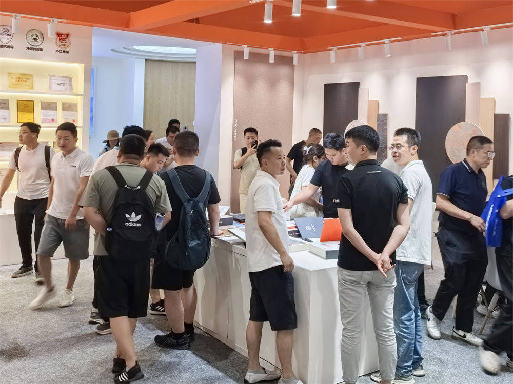 热康板广州建博会
