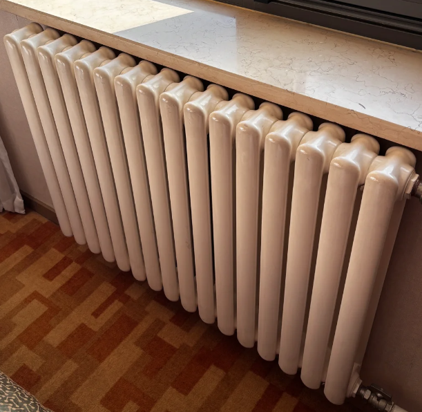  地暖环境下如何选板材？热康板如何应对高温挑战？